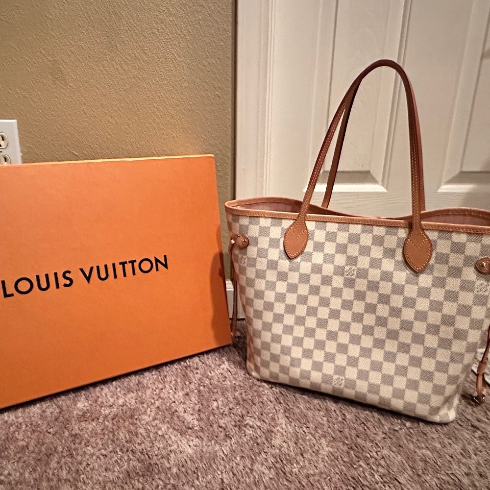 Meet your Posher, Samantha